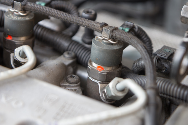 When to Replace the Fuel Filter - Common Signs & Symptoms